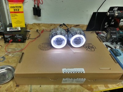 HID PROJECTOR FOR CARS AND MOTORCYCLE WITH ANGLE EYE